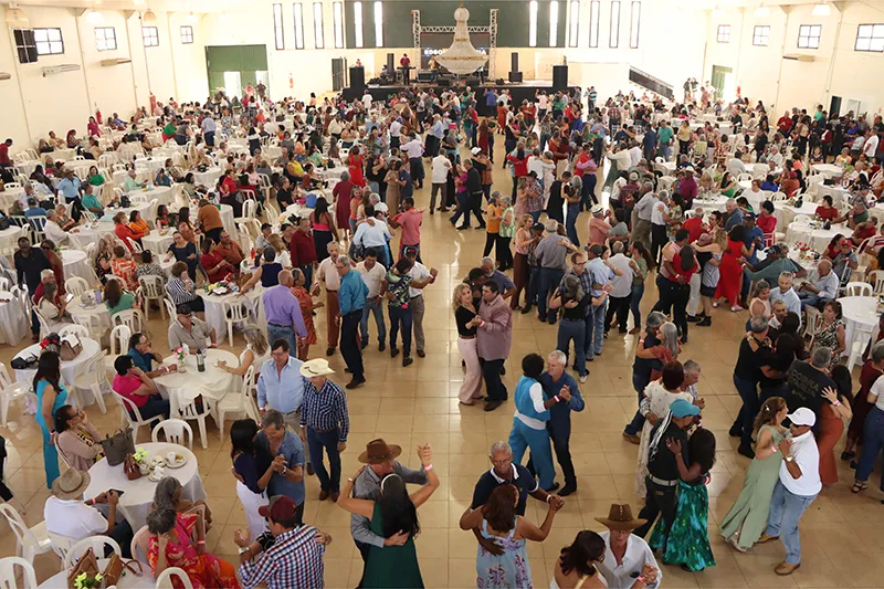 Imagem de compartilhamento para o artigo Encontro da Melhor Idade bate recorde de público e reúne mais de mil pessoas em Chapadão do Sul da MS Todo dia